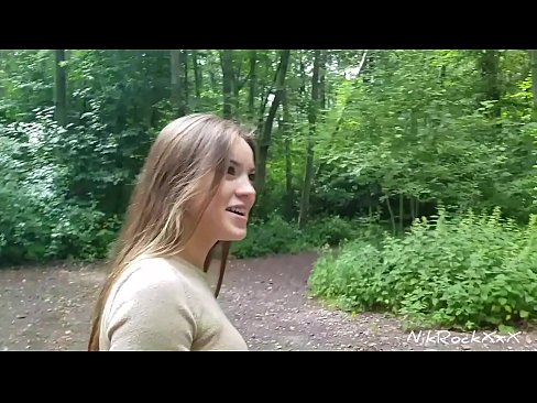 ❤️ Evelini sem predlagal, da bi seksala na javnem mestu! Rekla je da. Potem sem jo zajebal v rit in ji naredil spermo v usta. Nato se je posrkala. ❌ Porno pri nas ☑