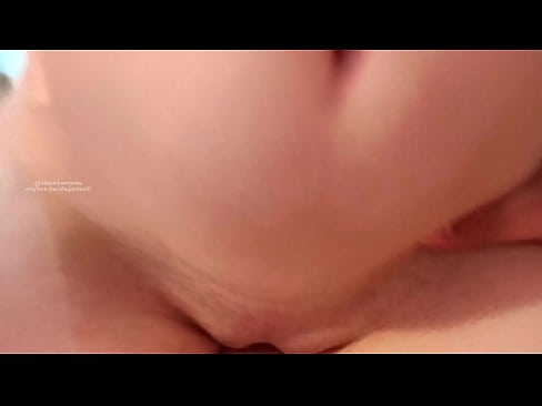 ❤️ Spanje v sestrini sobi in tako sem se zbudila ❌ Porno pri nas ☑