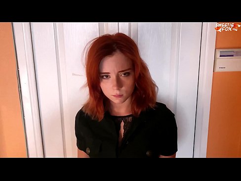 ❤️ Varnostnik kaznuje lepo žensko za krajo v trgovini - sperma v ustih ❌ Porno pri nas ☑